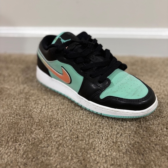 Air Jordan 1 Low SE "Tropical Twist" - Picture 2 of 3
